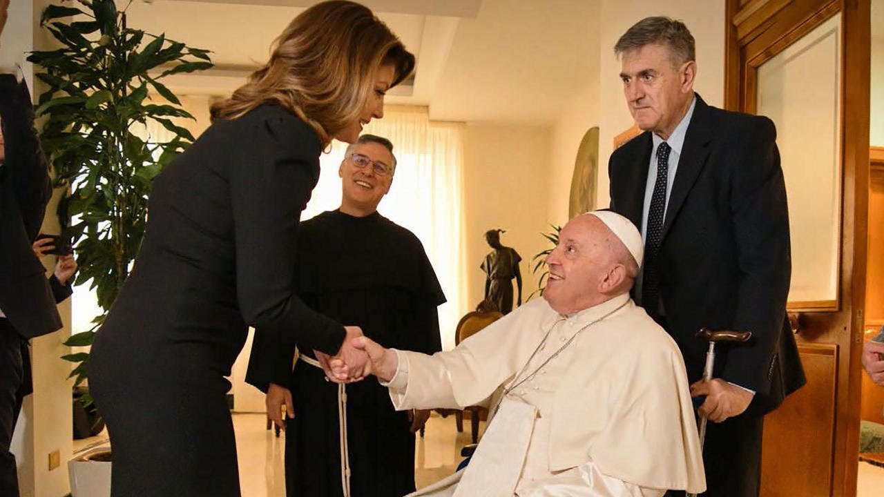 Norah O'Donnell on her interview with Pope Francis - Main Stream Videos